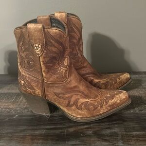 Ariat W5.5 chandler boots